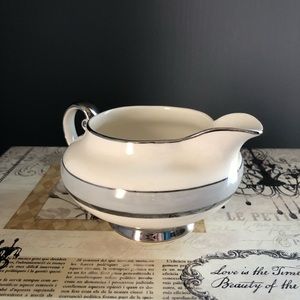 - Popegosser silver dawn creamer